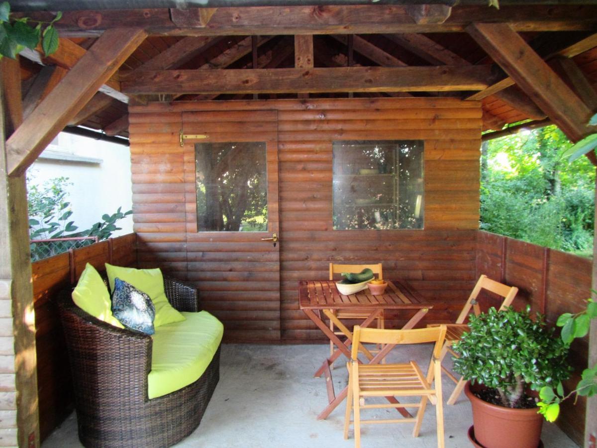 Pod Orehi Bed & Breakfast Postojna Exterior photo